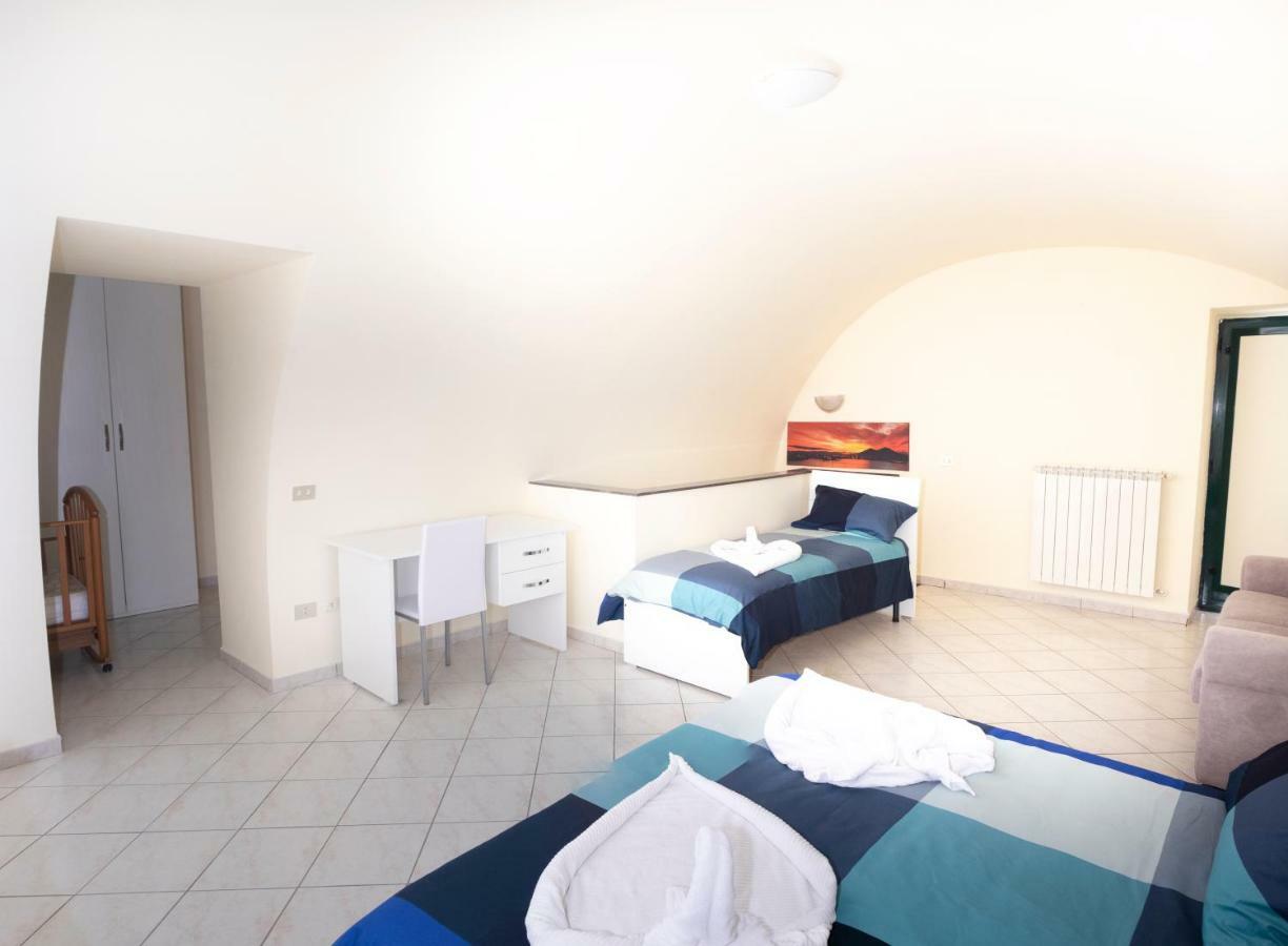 B&B Casa Vacanza Cioffi 비코에쿠엔세 외부 사진