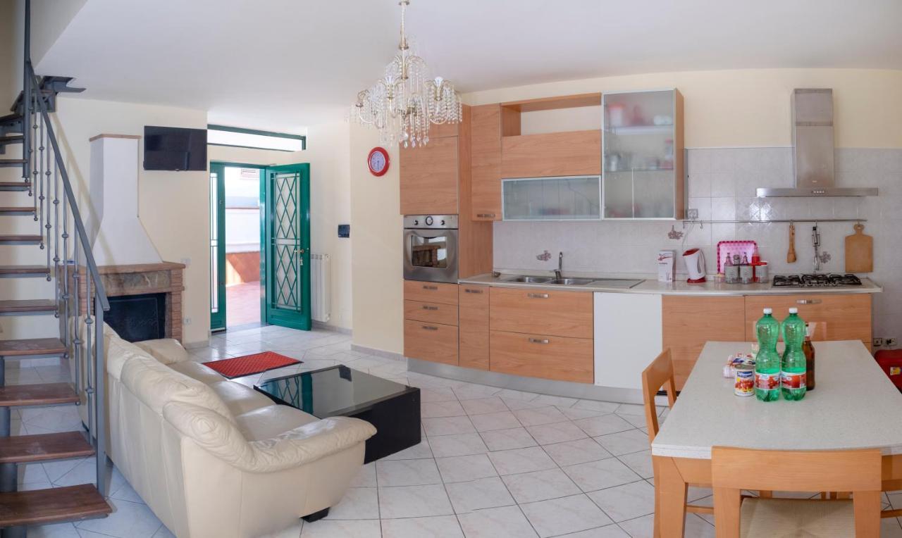 B&B Casa Vacanza Cioffi 비코에쿠엔세 외부 사진