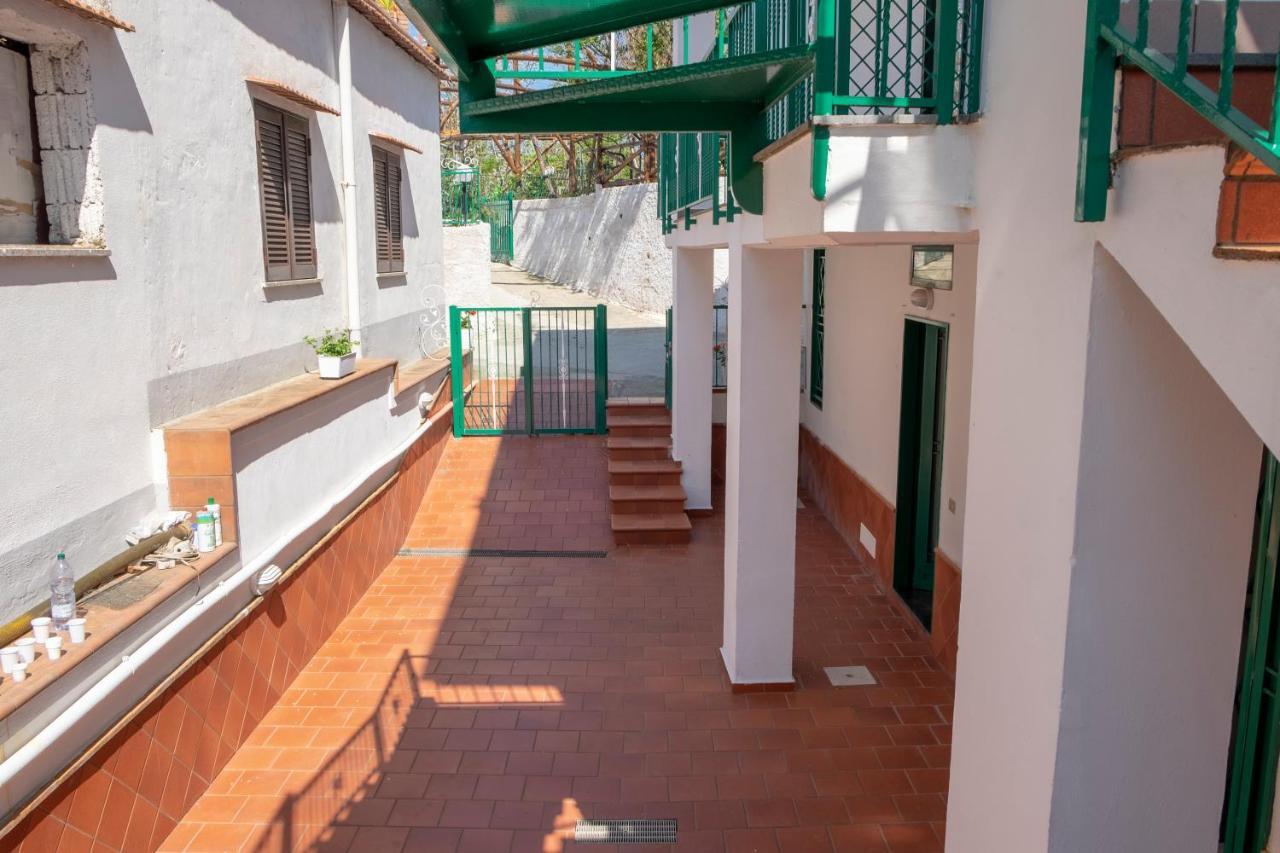B&B Casa Vacanza Cioffi 비코에쿠엔세 외부 사진