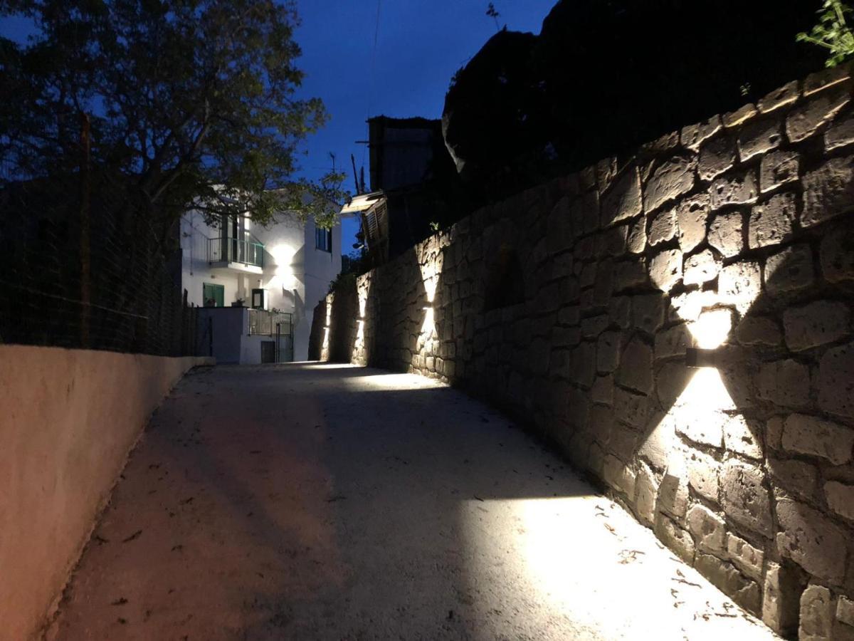 B&B Casa Vacanza Cioffi 비코에쿠엔세 외부 사진